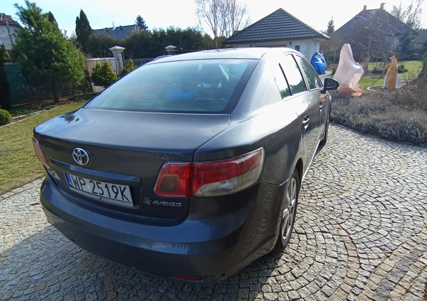 Toyota Avensis cena 9950 przebieg: 360000, rok produkcji 2009 z Brwinów małe 29